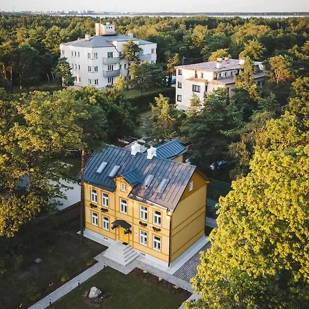 Lenderi Luxury Hotel *